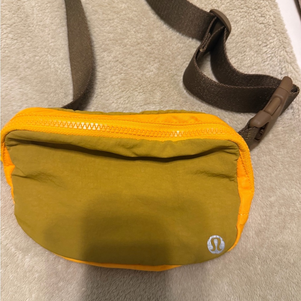 lululemon athletica Olive Green Belt Bag with Orange Trim